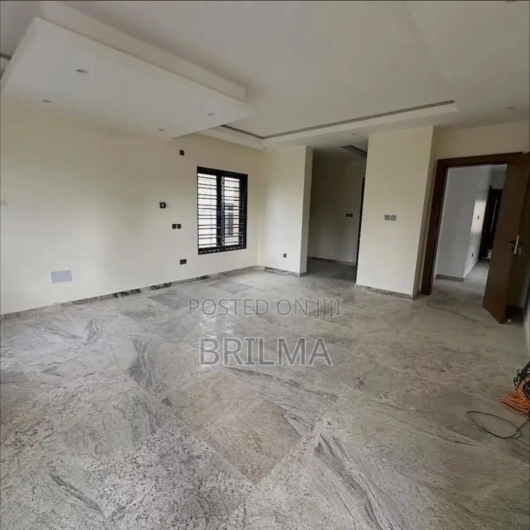4bdrm Duplex in Life Camp for sale