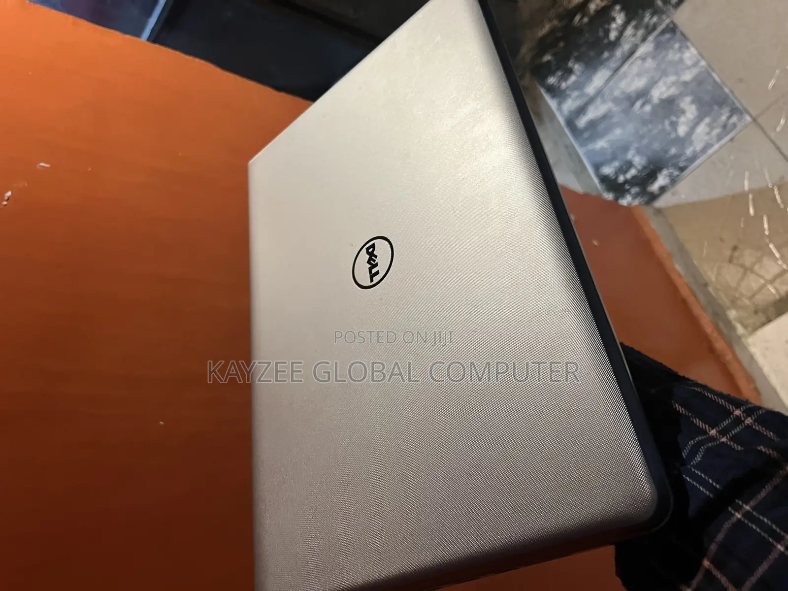 Laptop Dell Inspiron 17 5000 8GB Intel Core i7 HDD 1T