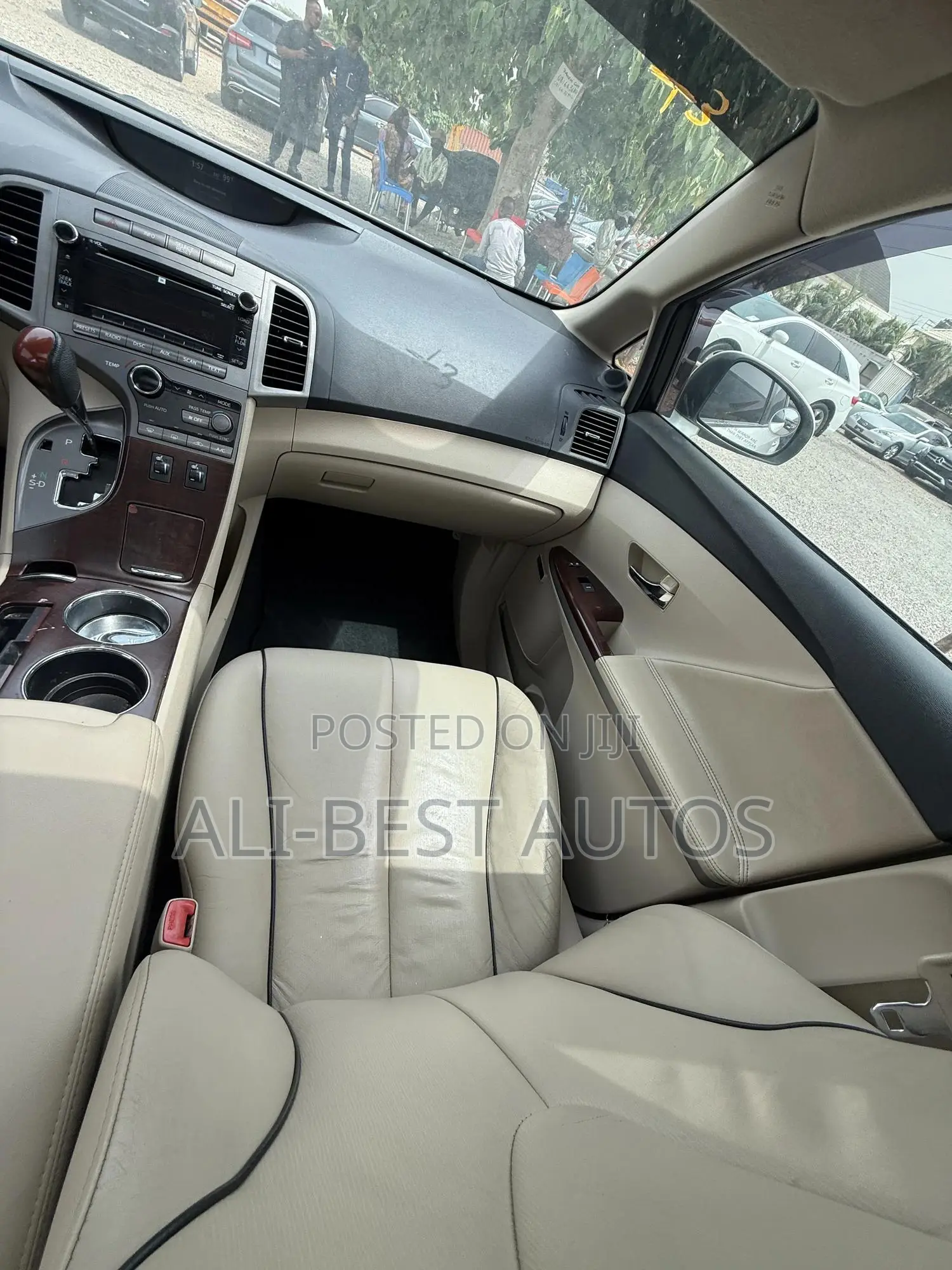 Toyota Venza V6 AWD 2011 White