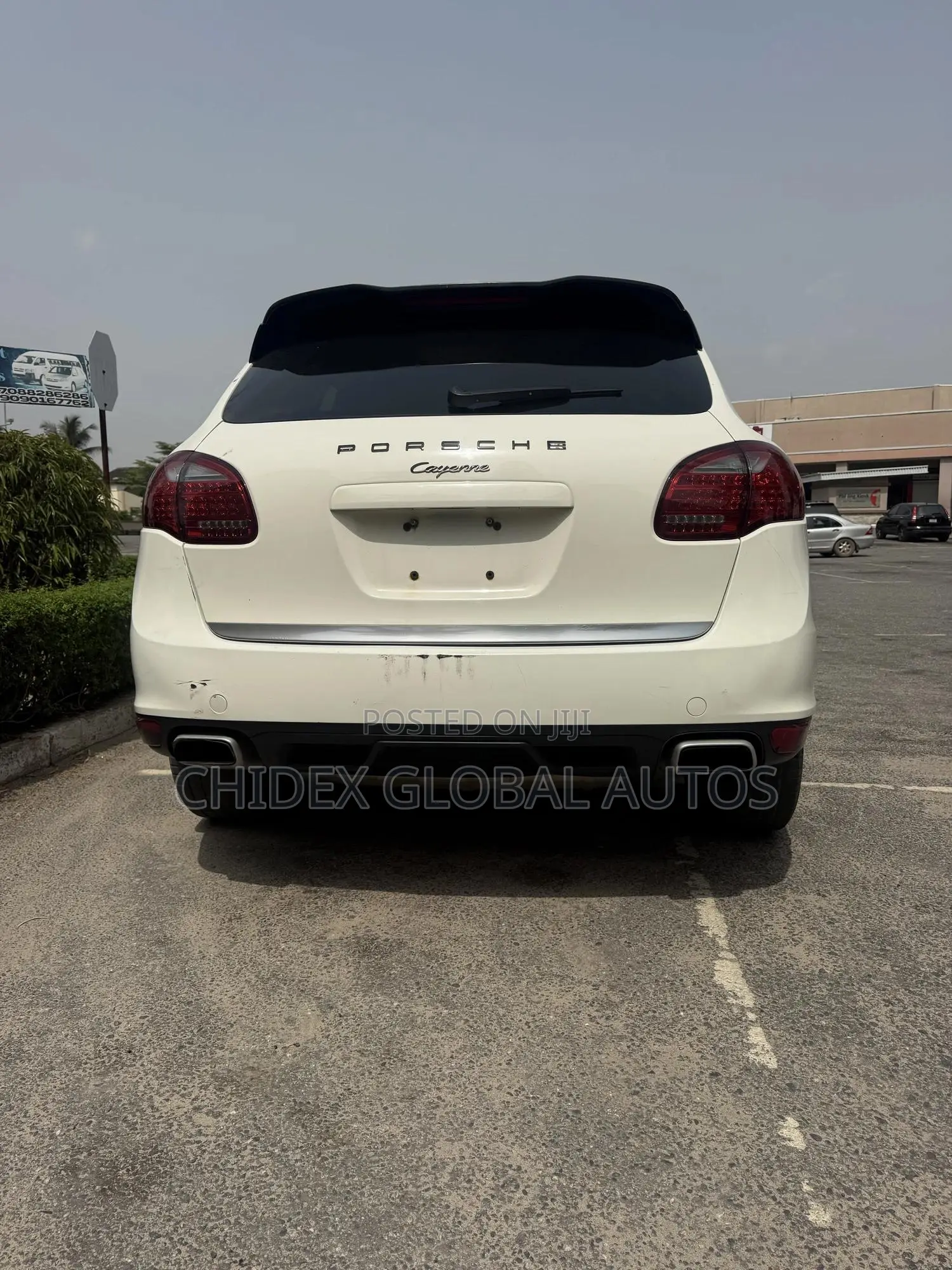 Porsche Cayenne Tiptronic 2012 White