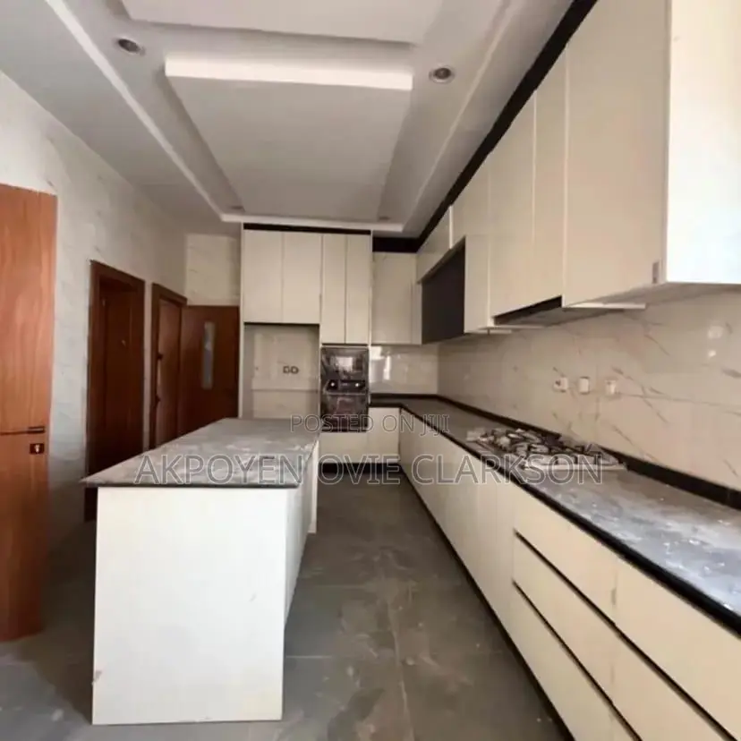 7bdrm Duplex in Lokogoma for sale