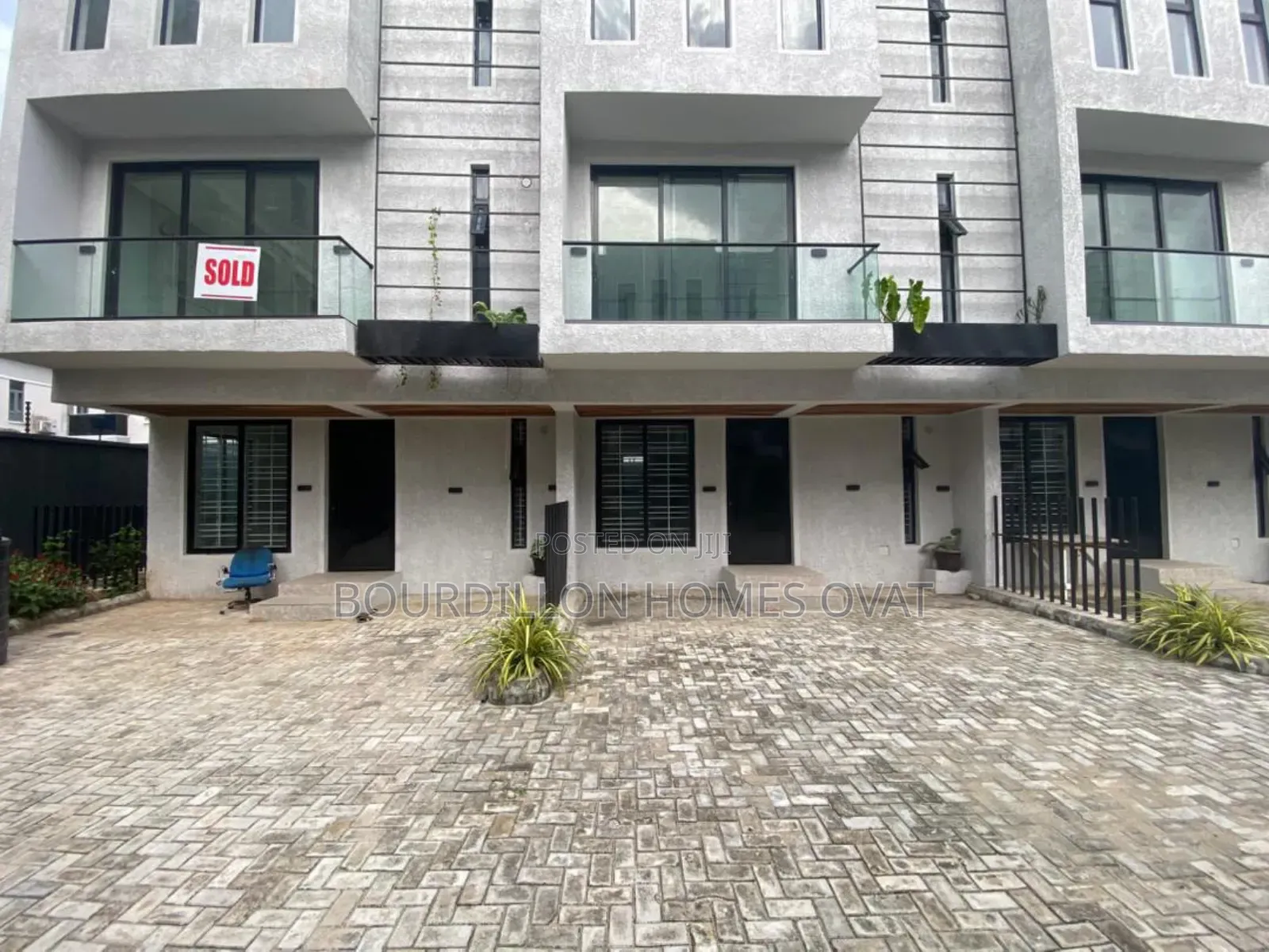4bdrm Duplex in Ikate Lekki Lagos for sale