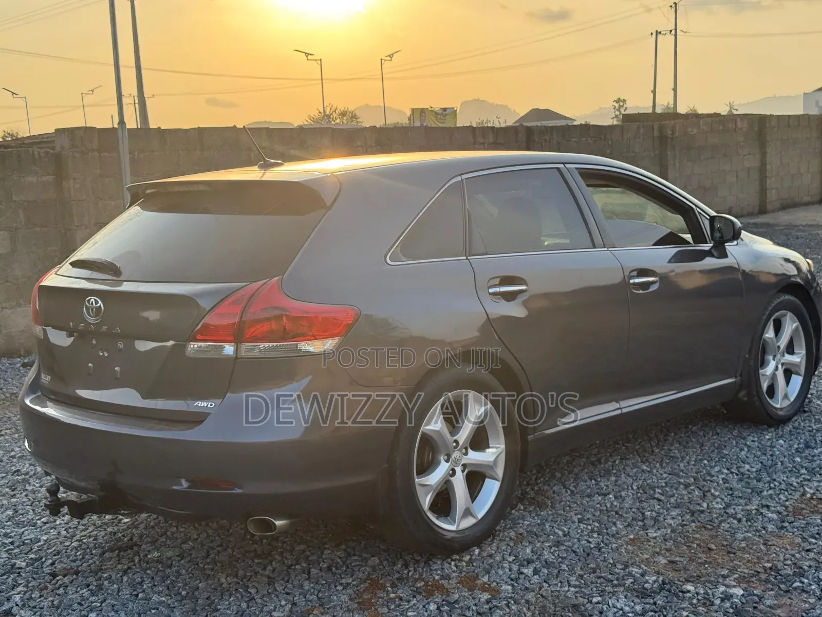 Toyota Venza V6 AWD 2011 Gray