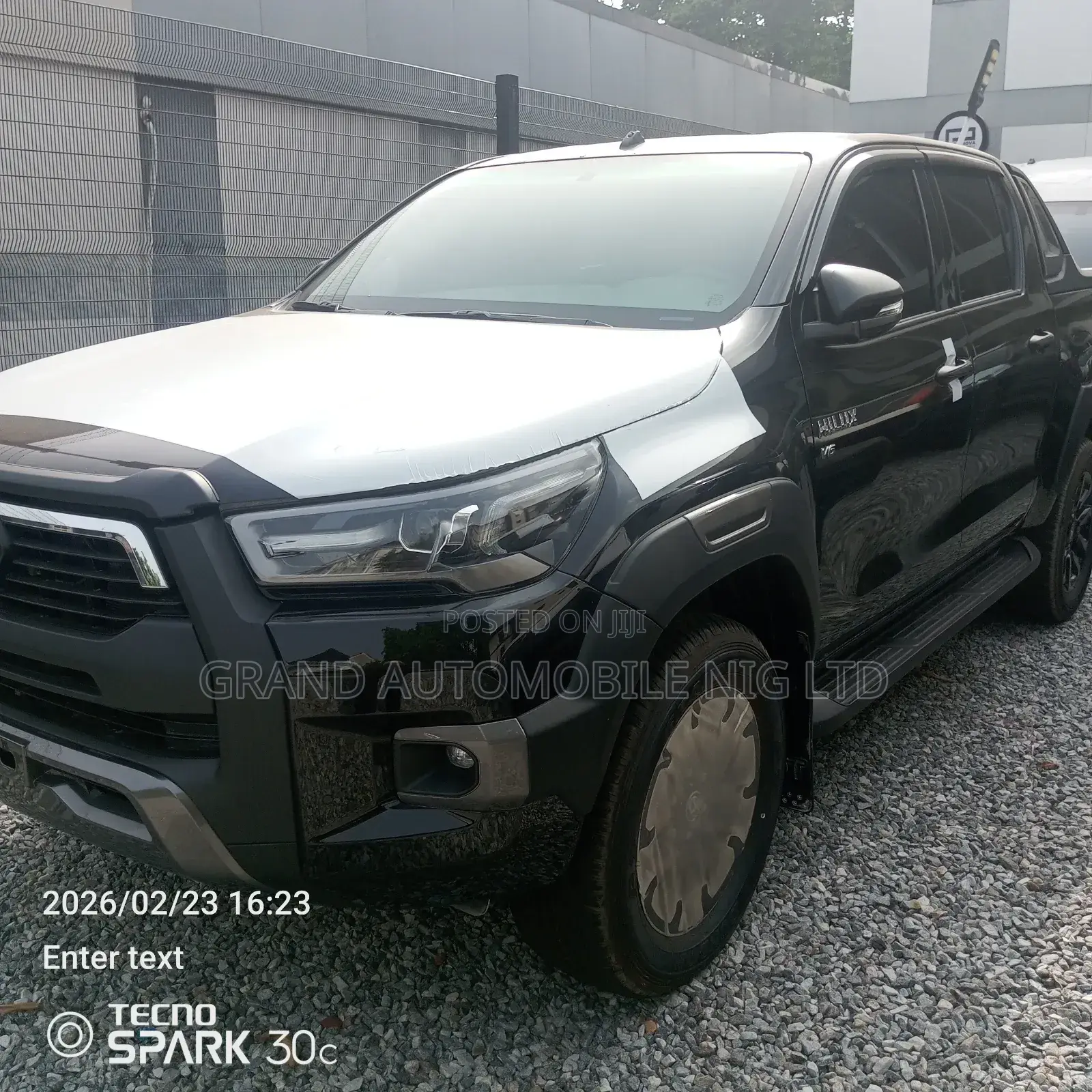 New Toyota Hilux 2025 Black