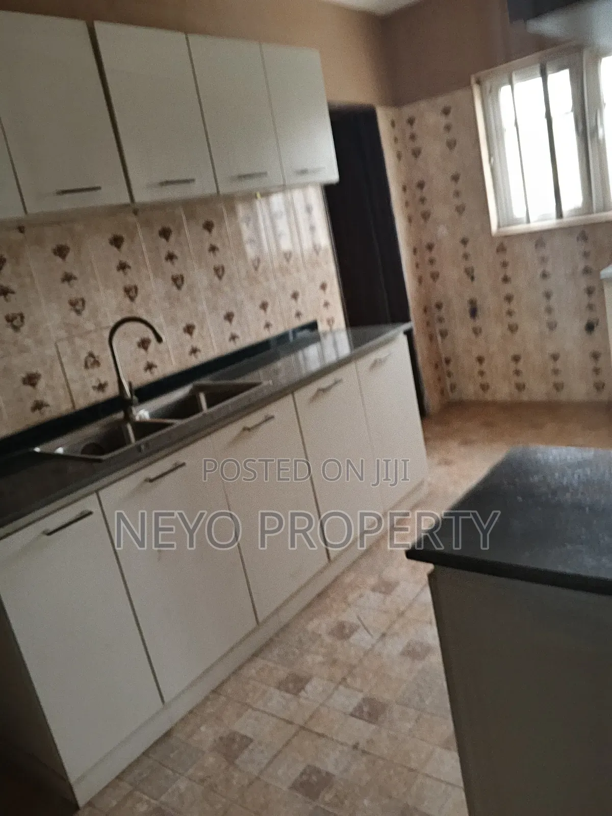 Furnished 3bdrm Block of Flats in Olumo Oreyo Igbogbo for rent