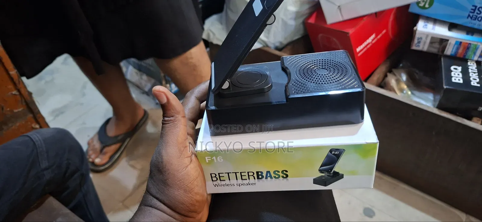 F16 “Betterbass” Wireless Speaker With Phone Stand Charging Dock