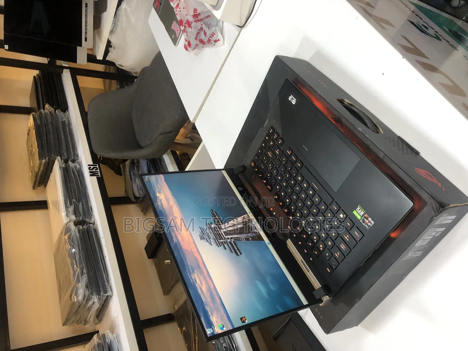 New Laptop Asus ROG Strix G731G 32GB Intel Core Ultra 9 SSD 2T