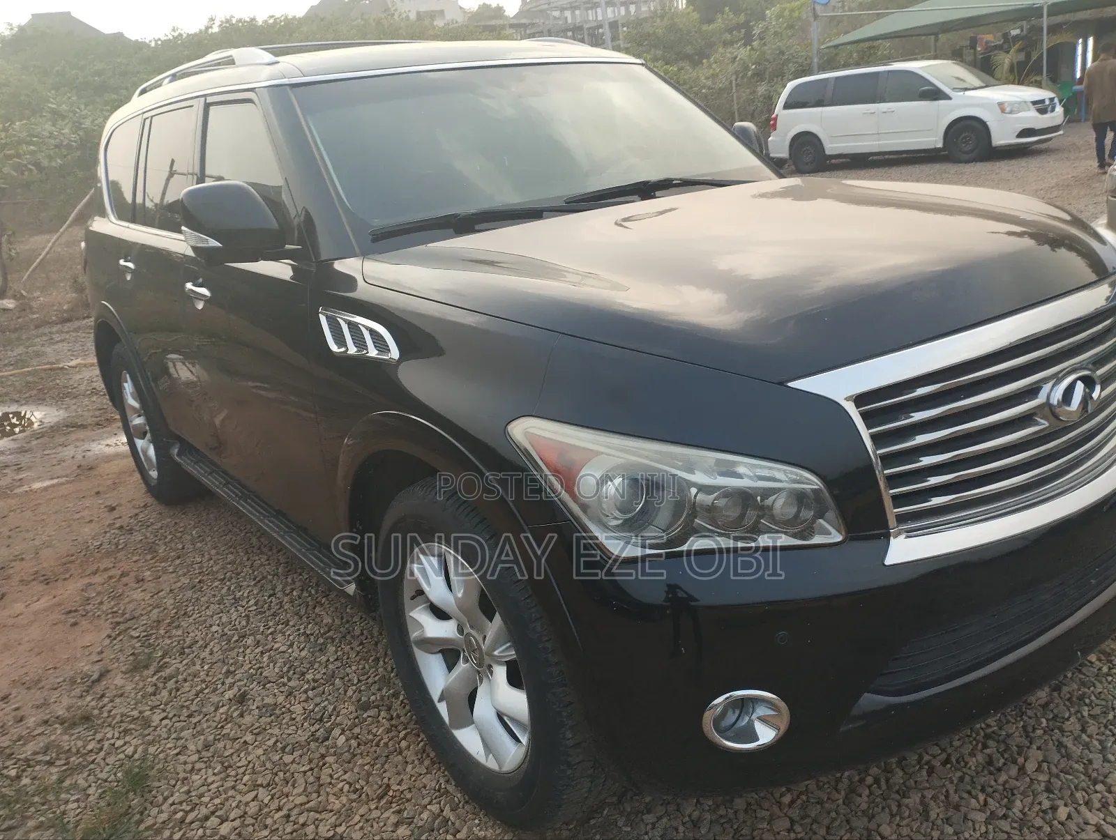 Infiniti QX56 2011 Black
