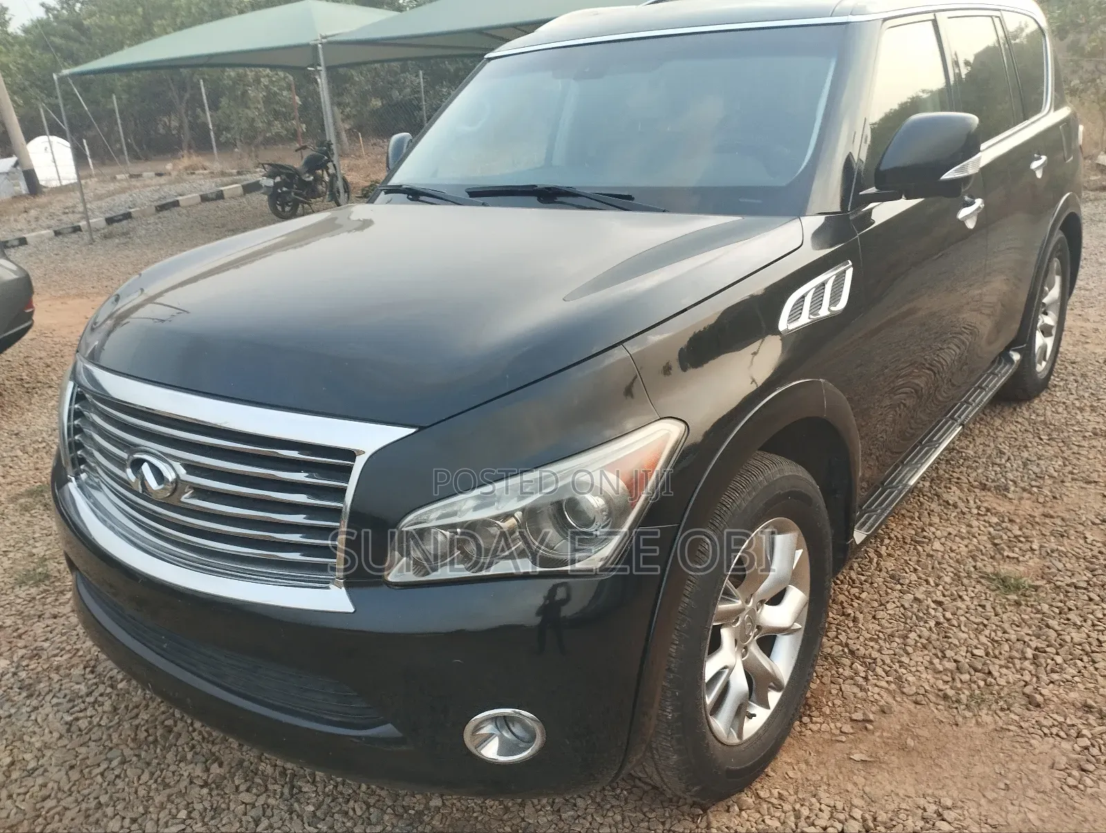 Infiniti QX56 2011 Black