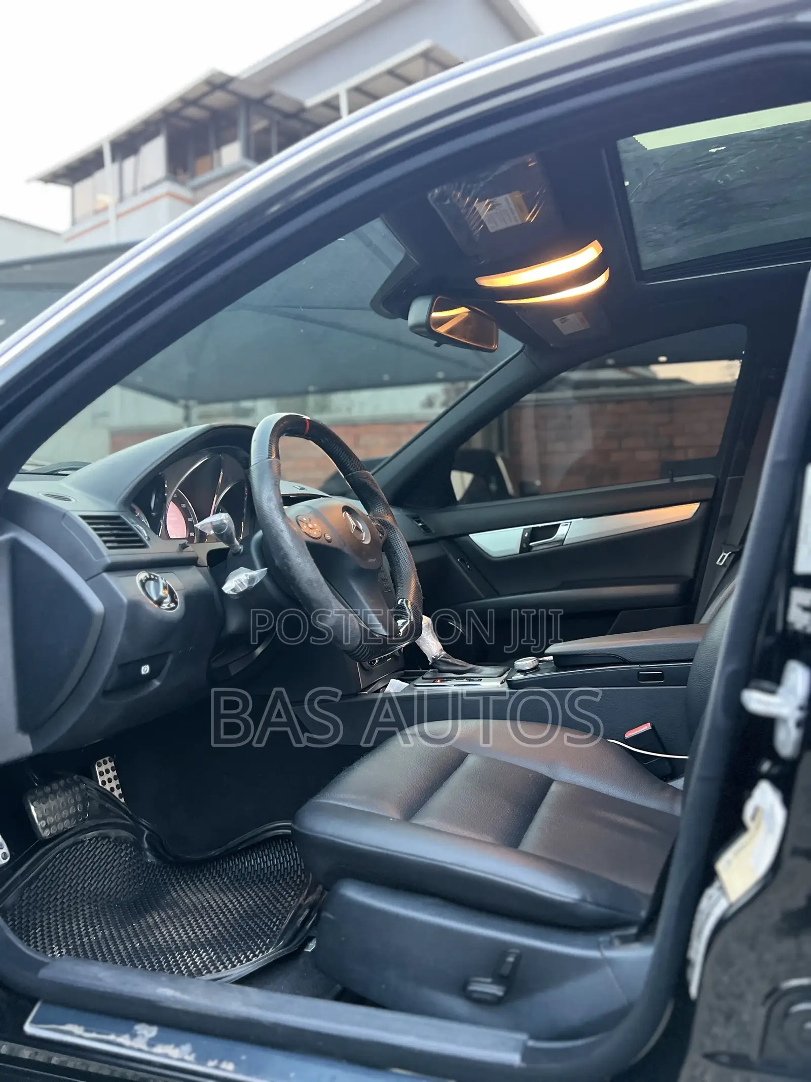 Mercedes-Benz C300 2010 Gray