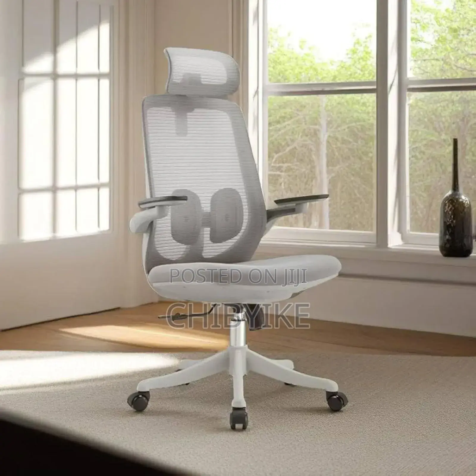 Kidney Chair