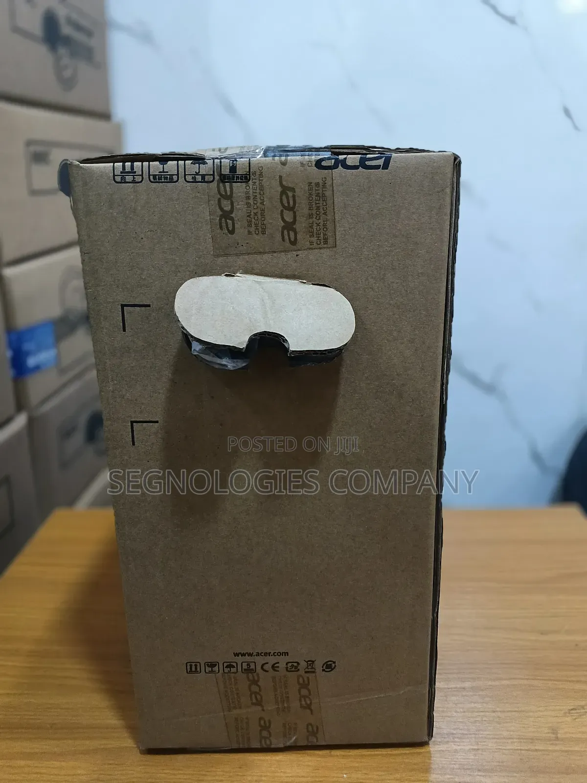Opened-box Acer P7500 4000 Lumens Dlp Projector