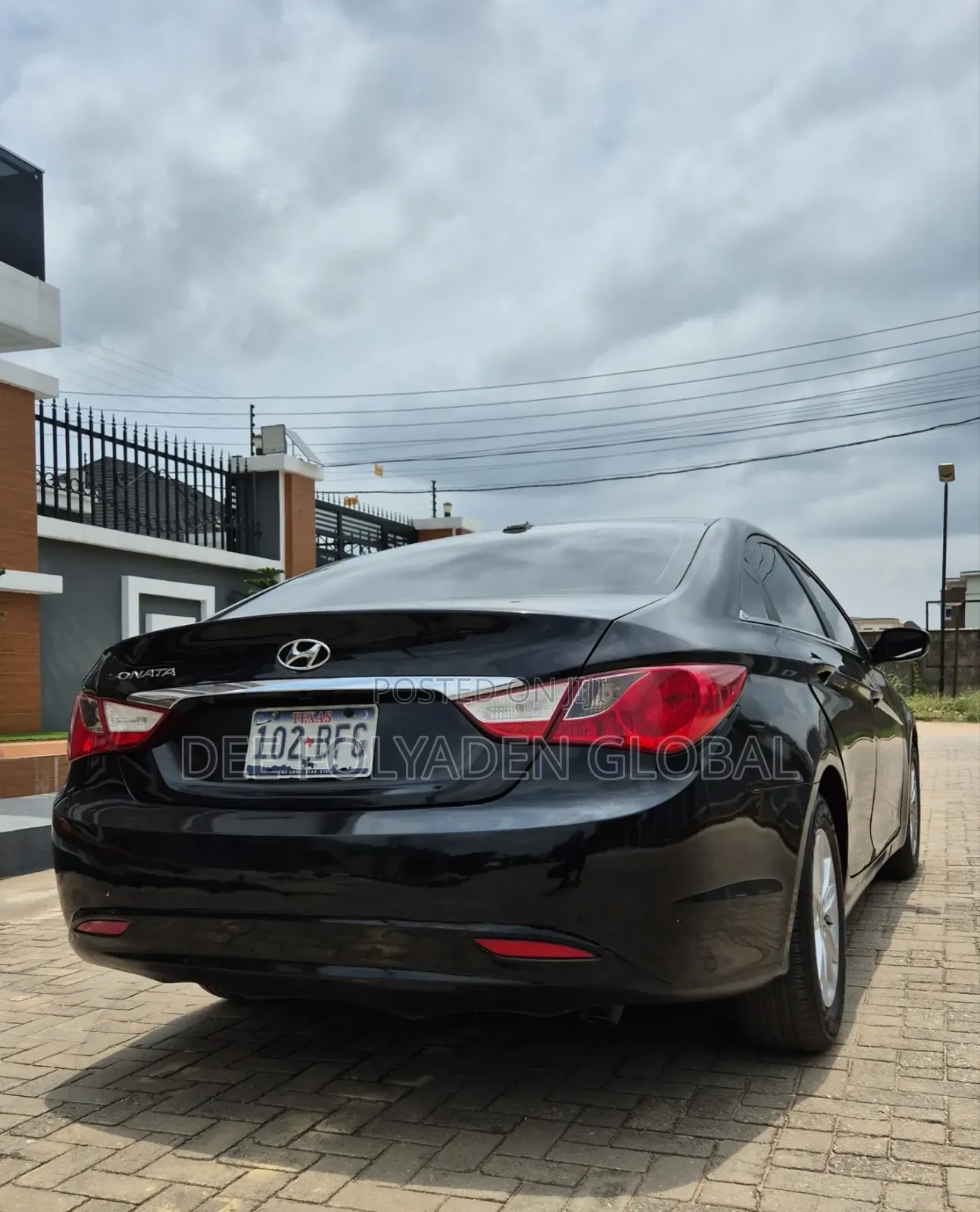 Hyundai Sonata GLS Sedan FWD (2.4L 4cyl 6A) 2011 Black