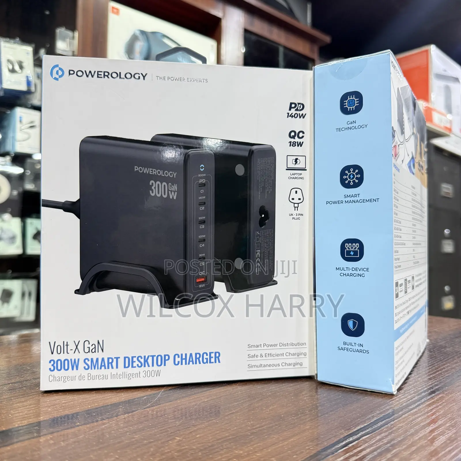 Powerology 300w 6 Port Smart Desktop Charger