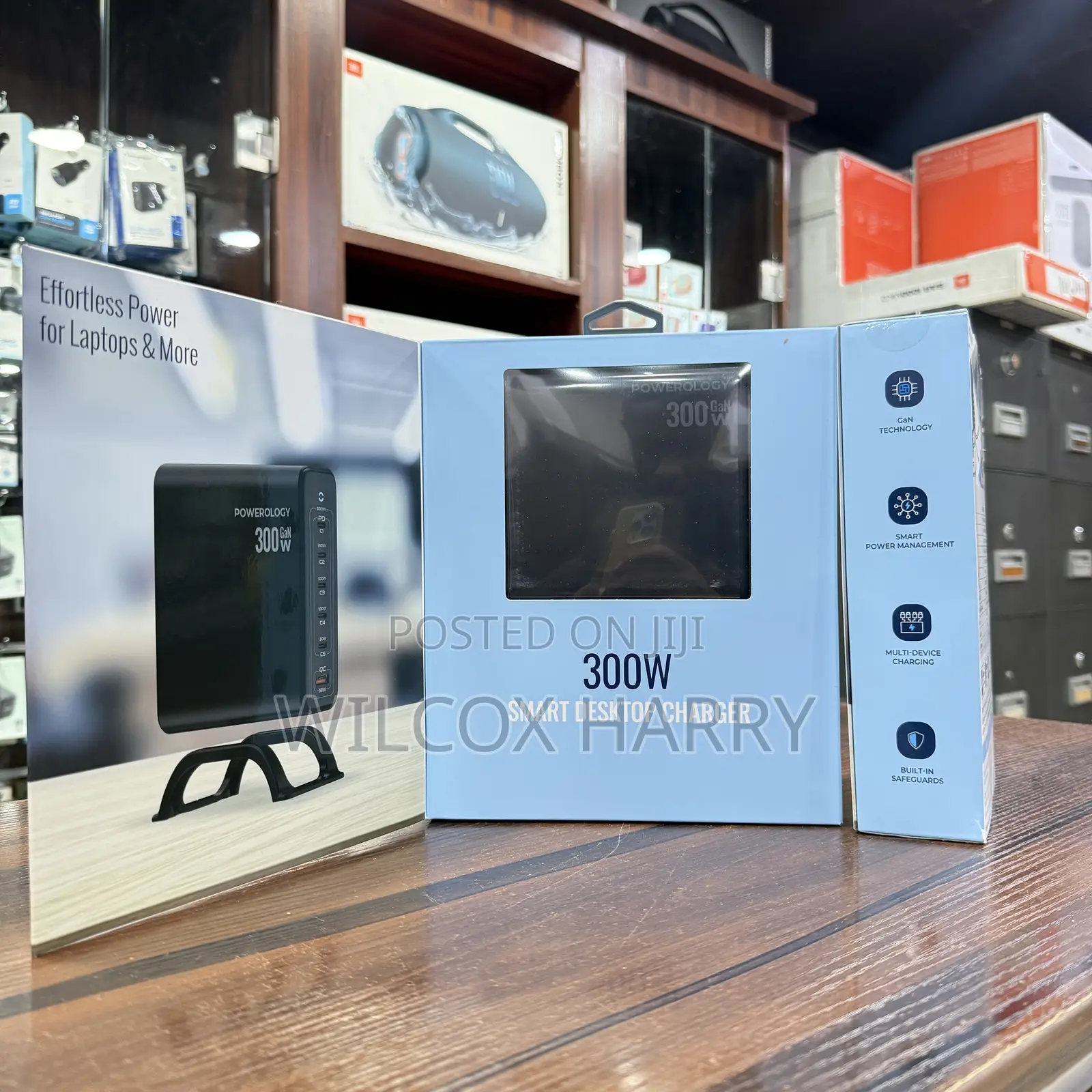 Powerology 300w 6 Port Smart Desktop Charger