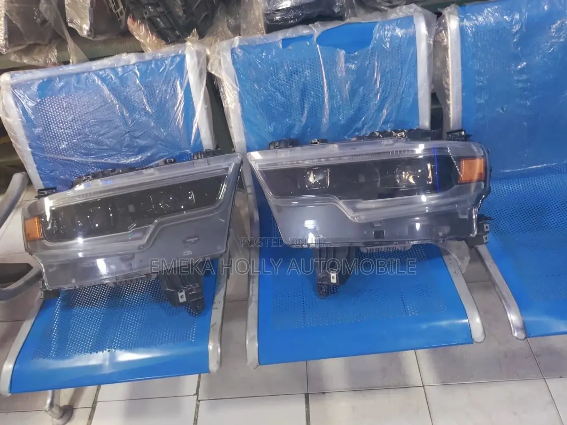 Dodge Ram 2020 Model Front Headlight Charger 🔌 Type