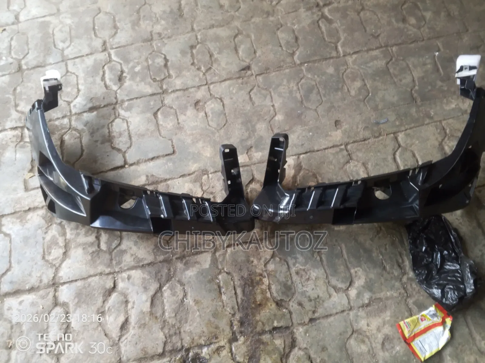 Head Light Hanger for Ml 166 2014