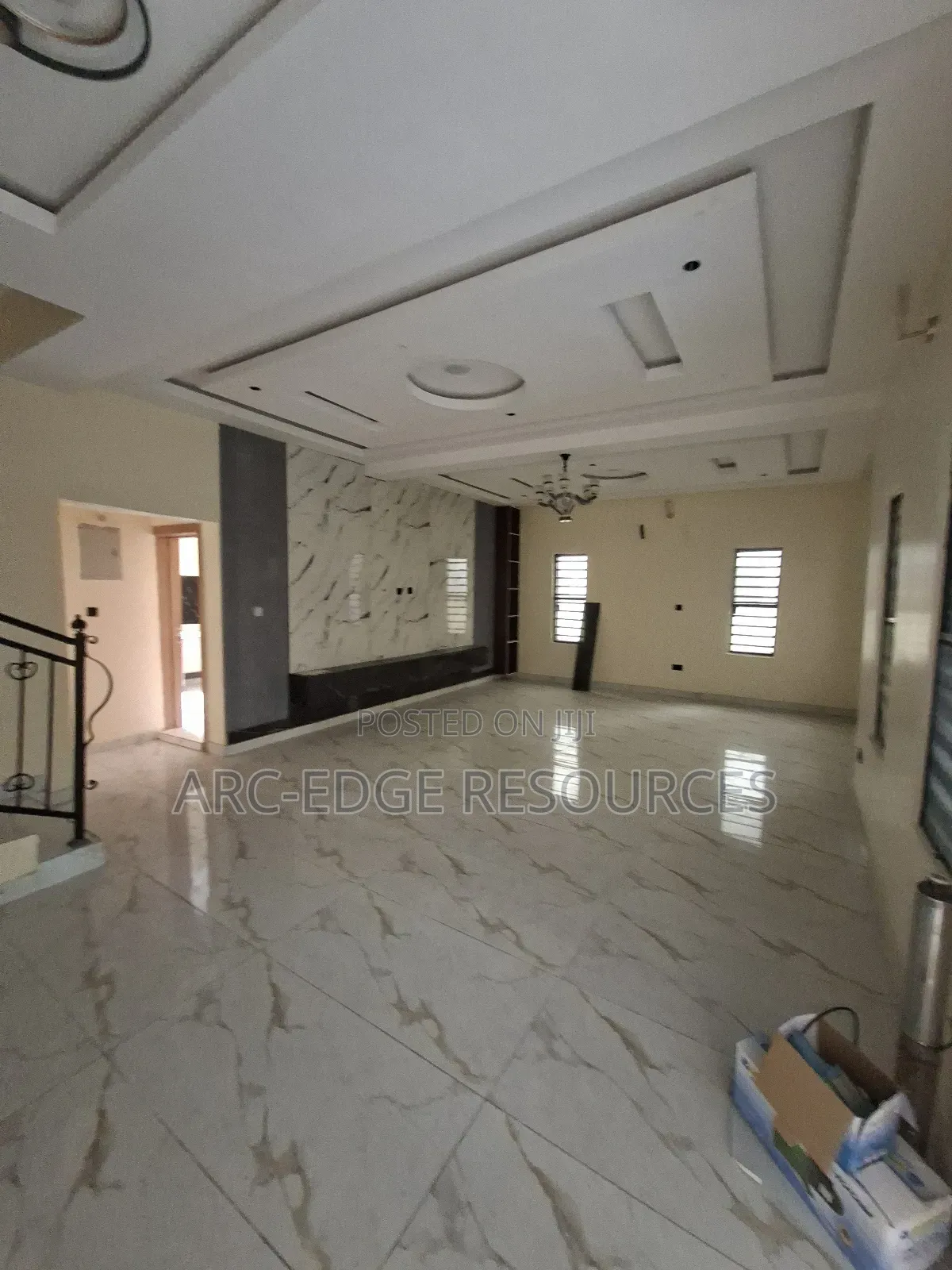 5bdrm Duplex in Apple Junction for sale