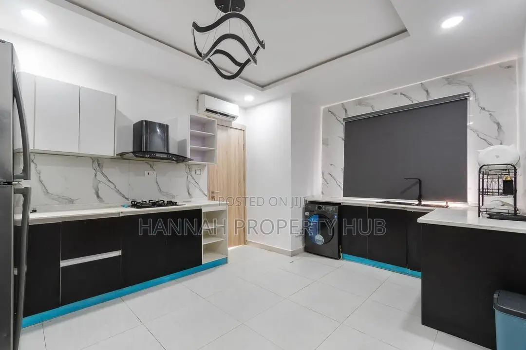 4bdrm Duplex in Abraham Adesanya for sale
