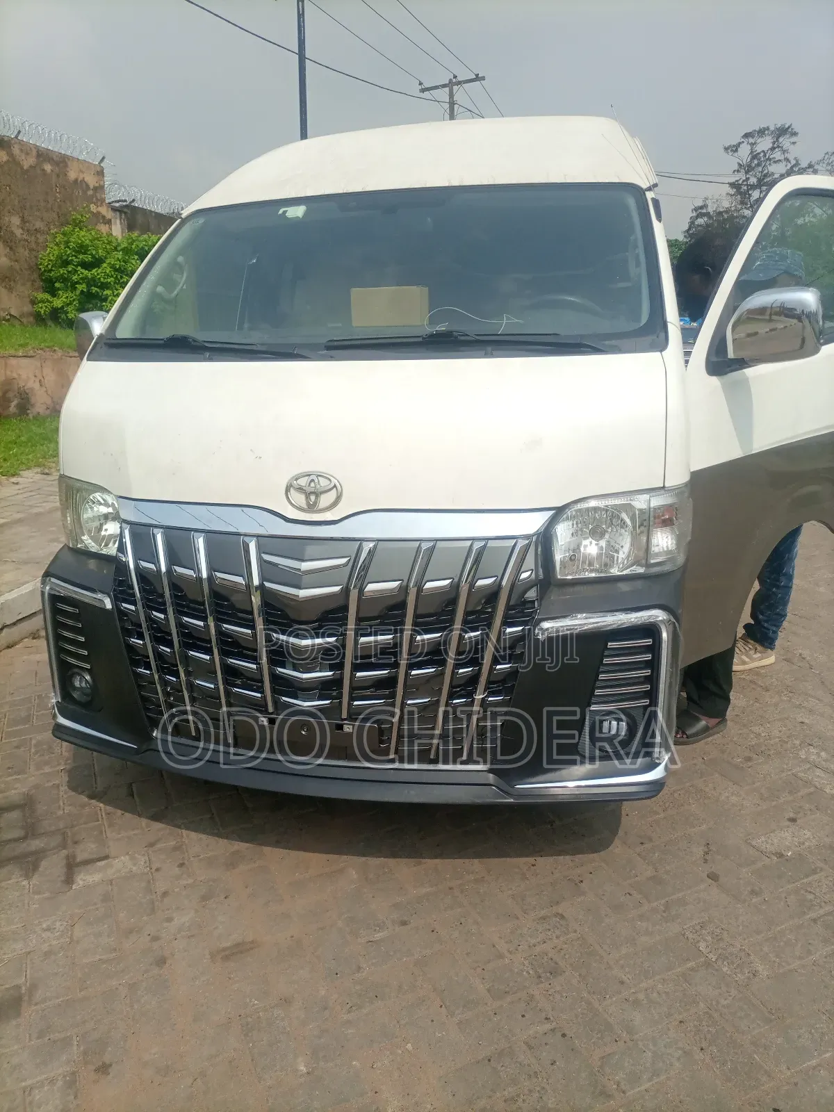 Complete Front Conversation Hiace Vip Face
