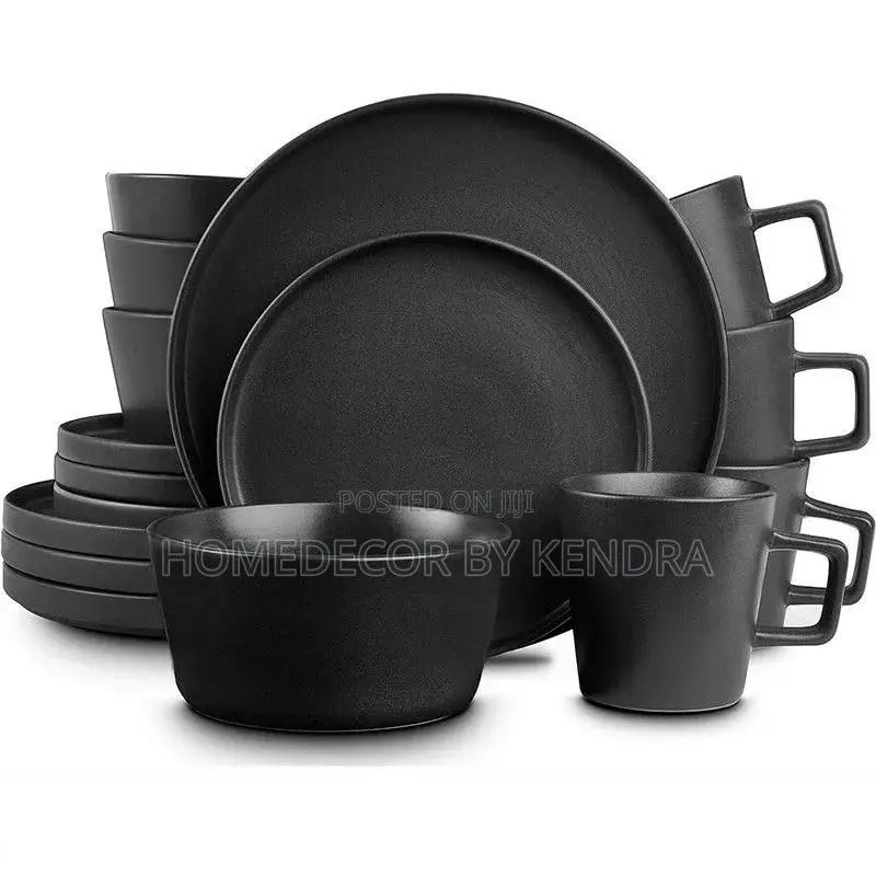 Black 16-Piece Ceramic Tableware Set, Luxurious Style