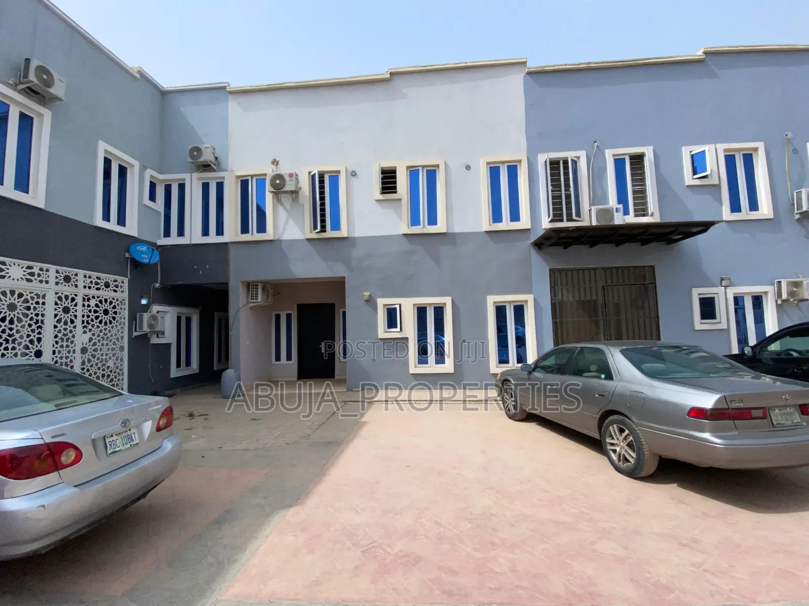 4bdrm Duplex in Gwarinpa for sale