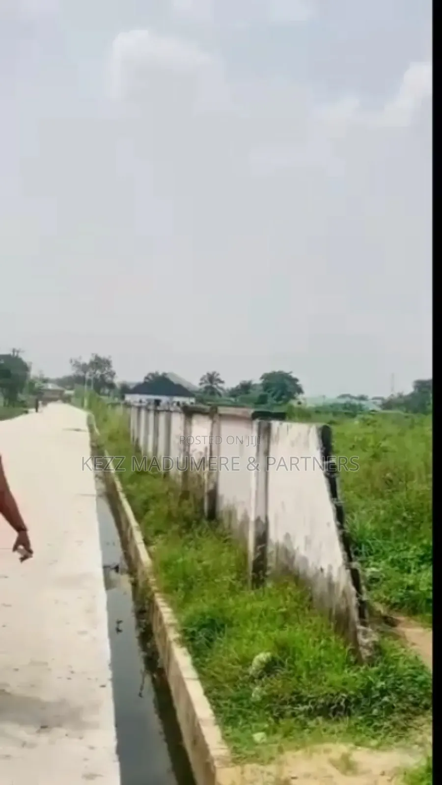 For Sale : 2 1⁄2 Plots at Tombia Street ,New Gra, Ph