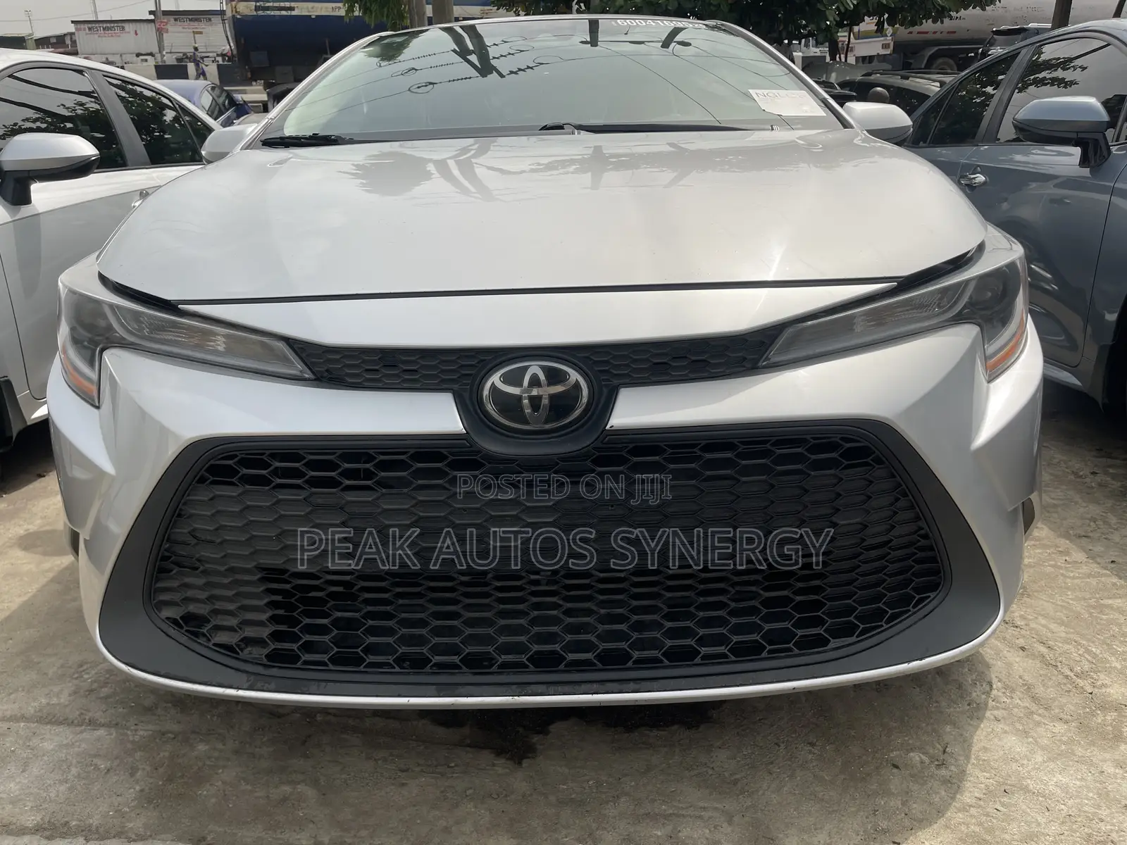 Toyota Corolla LE 2021 Silver