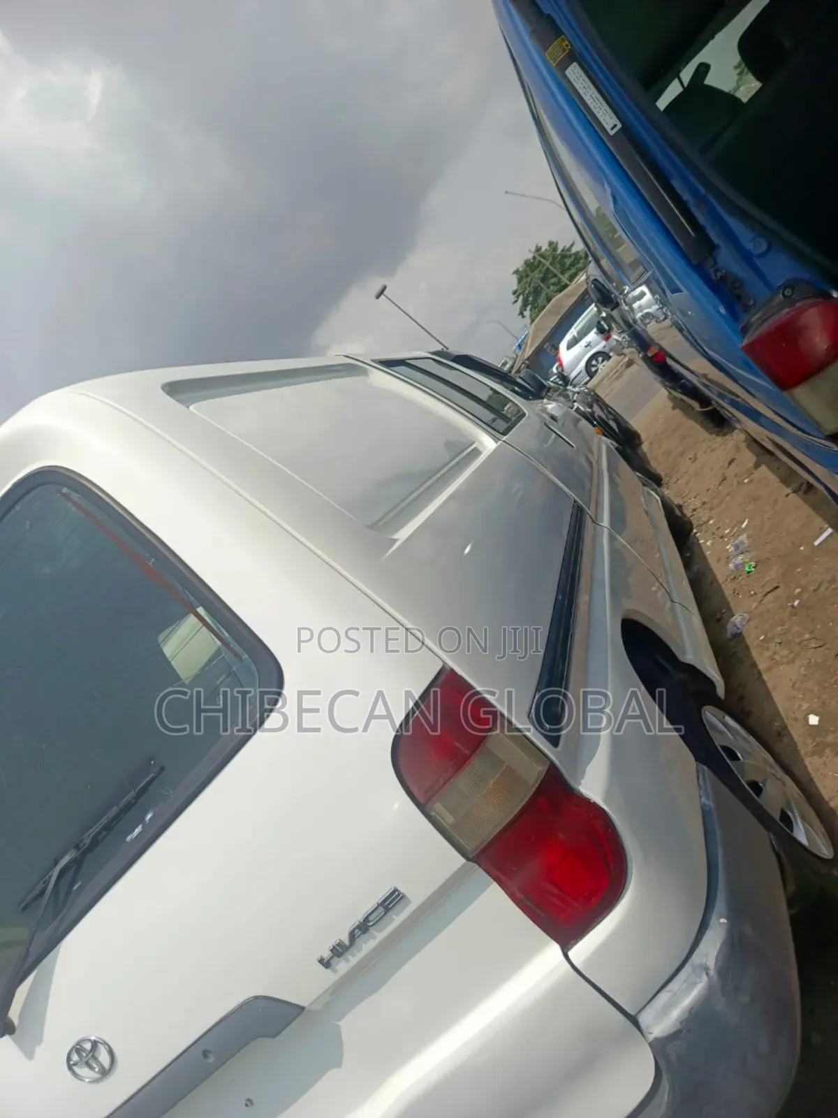 Toyota HiAce 2003 White