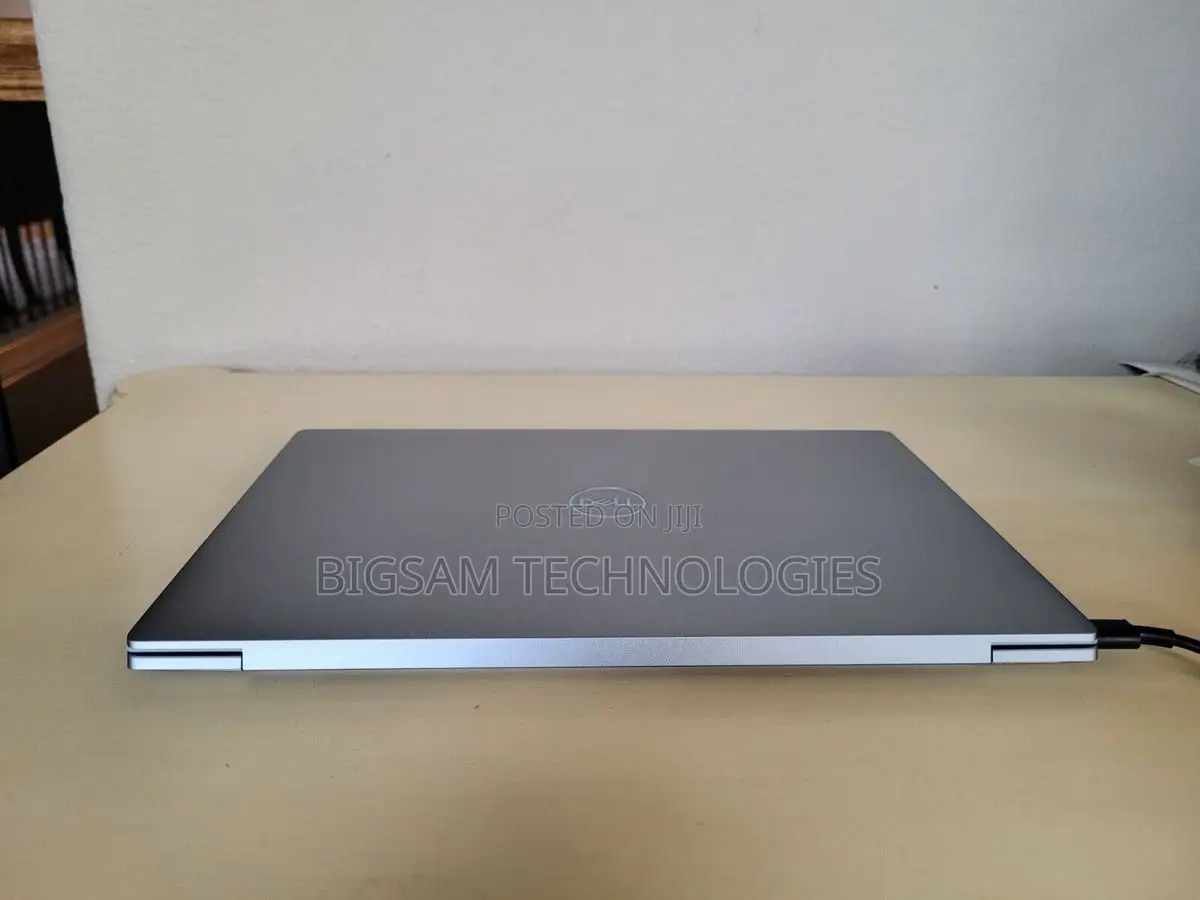 New Laptop Dell Inspiron 5640 32GB Intel Core i7 SSD 1T