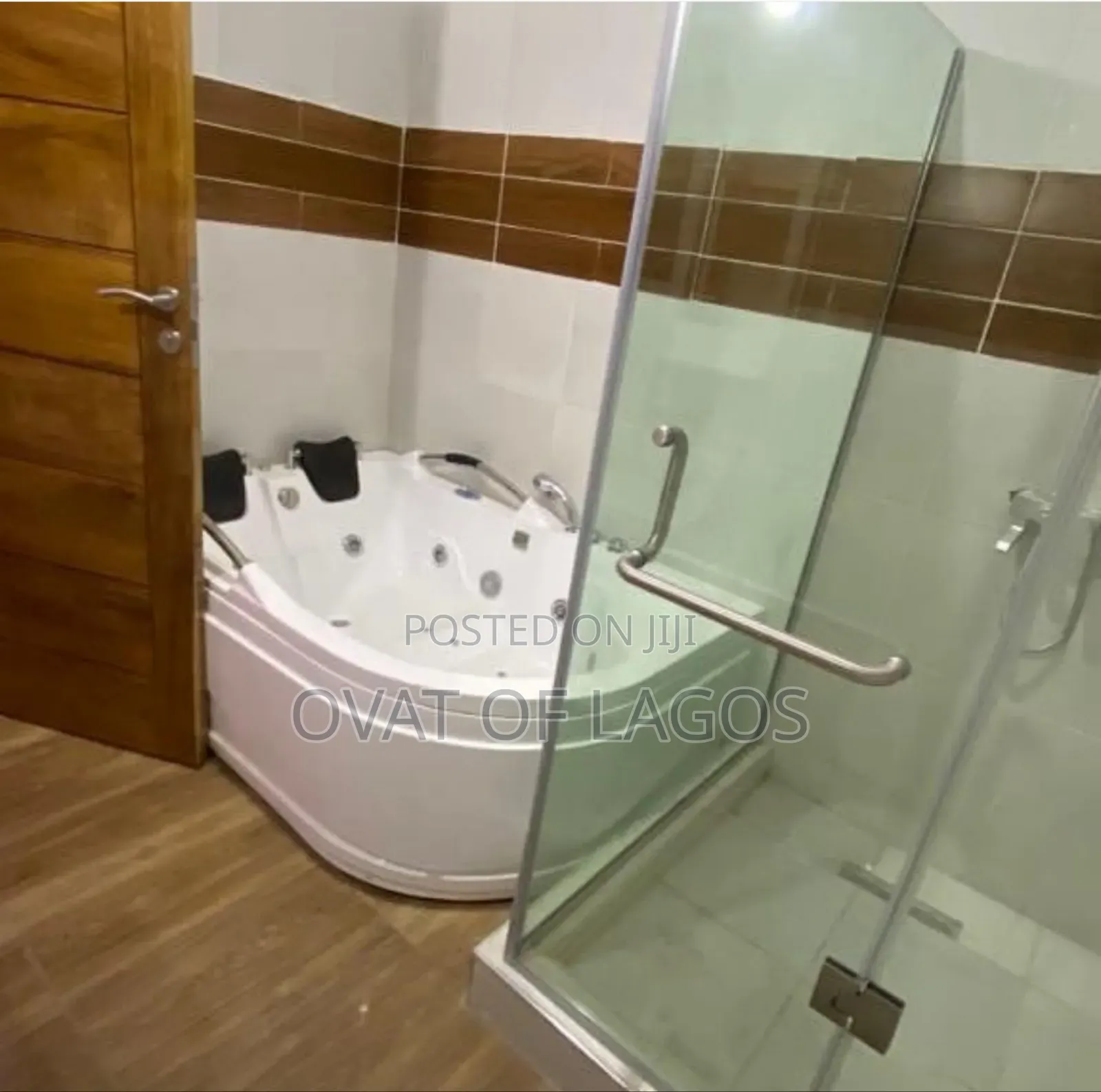 4bdrm Duplex in Chevron for rent