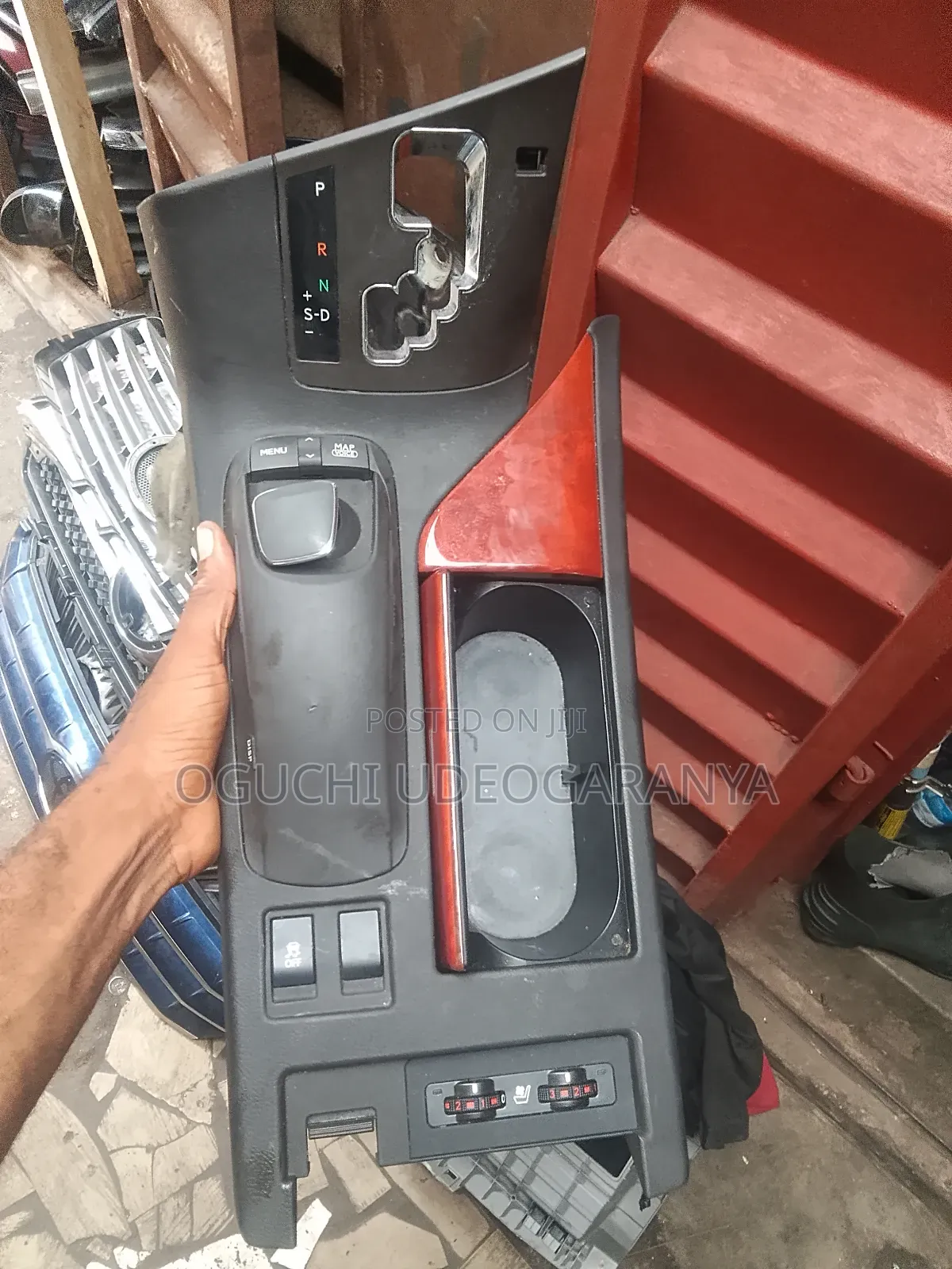 Gear Chrome for Rs 2010
