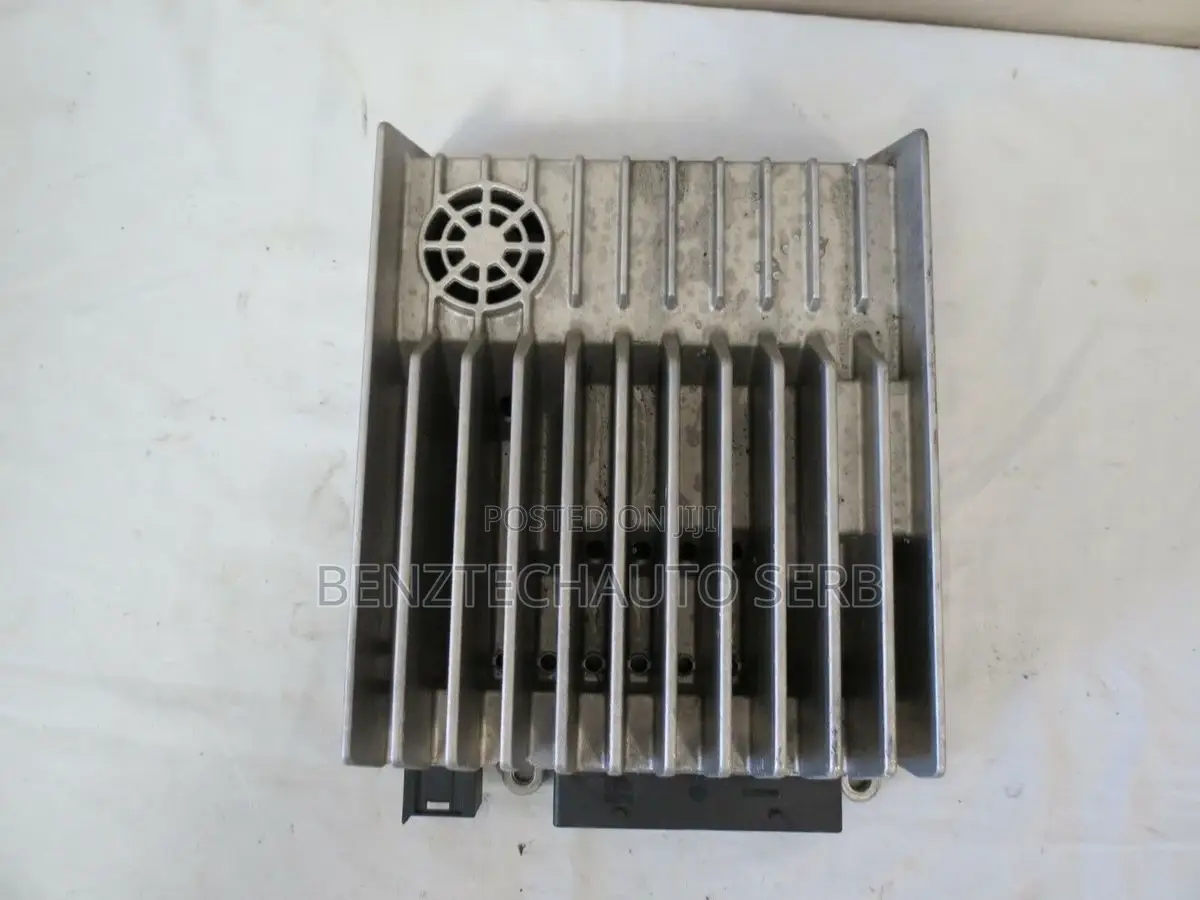 C 300 Amplifier