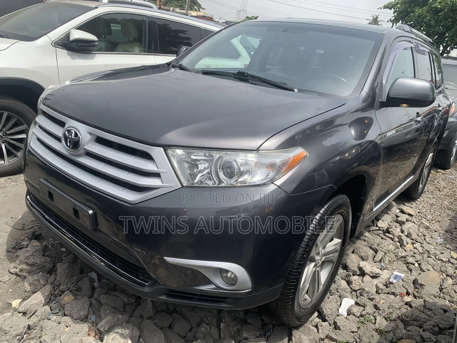 Toyota Highlander Limited 2012 Gray