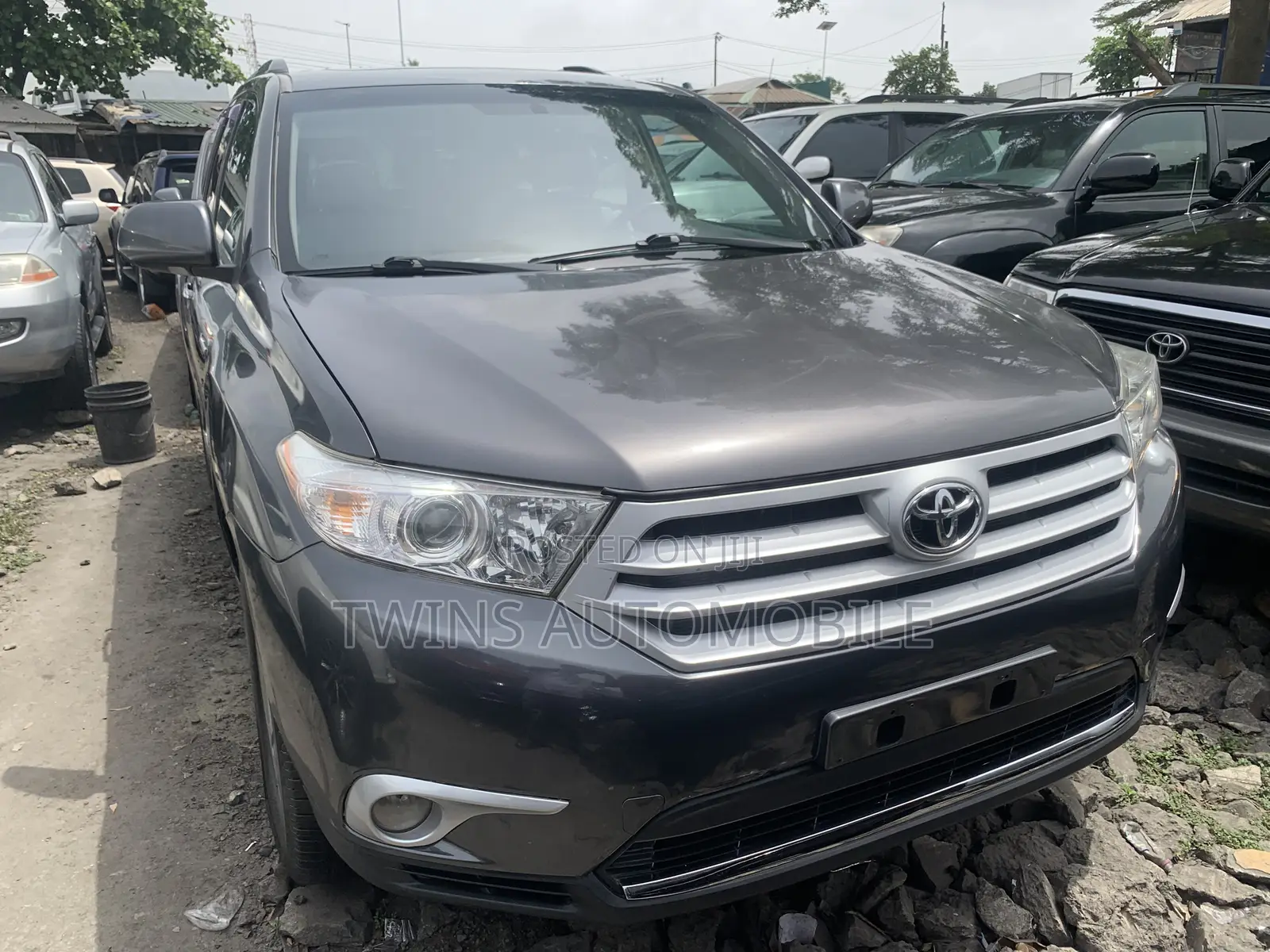 Toyota Highlander Limited 2012 Gray