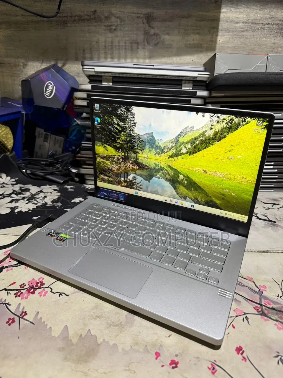 Laptop Asus ROG Zephyrus G14 16GB AMD Ryzen 9 SSD 1T