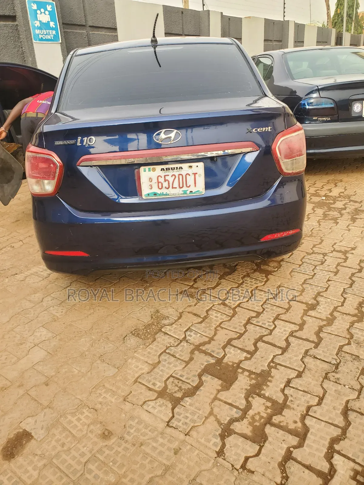 Hyundai Xcent 2014 Blue