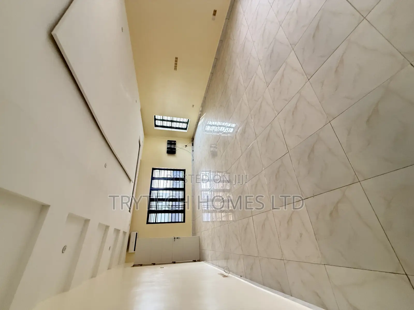 7bdrm Duplex in Katampe for sale