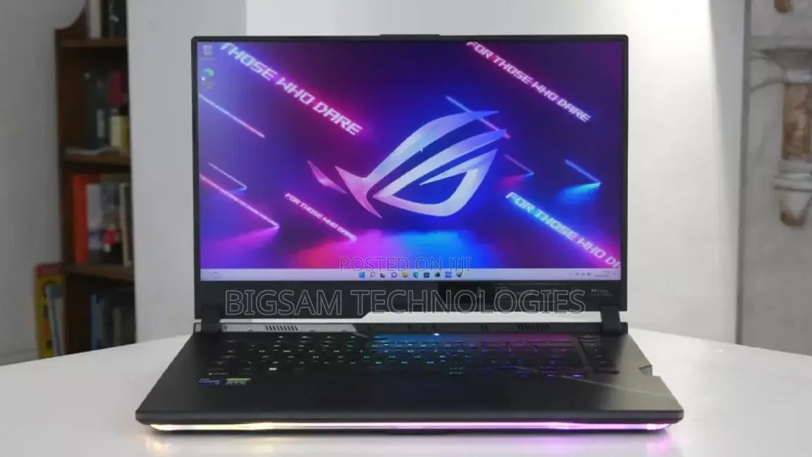 Laptop Asus ROG Zephyrus G14 16GB AMD Ryzen 9 SSD 1T