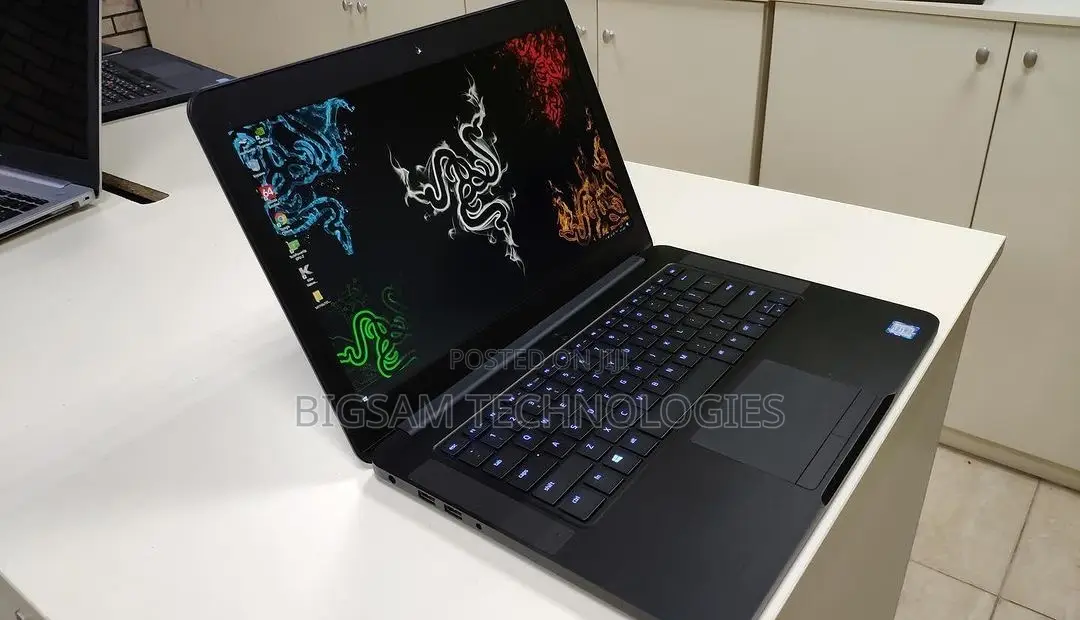 New Laptop Razer Blade 16GB AMD Ryzen 9 SSD 1T