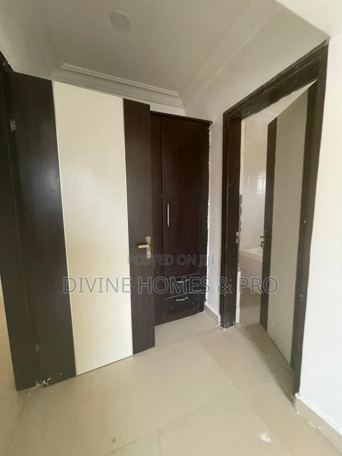 4bdrm Duplex in National Assembly, Apo District for rent