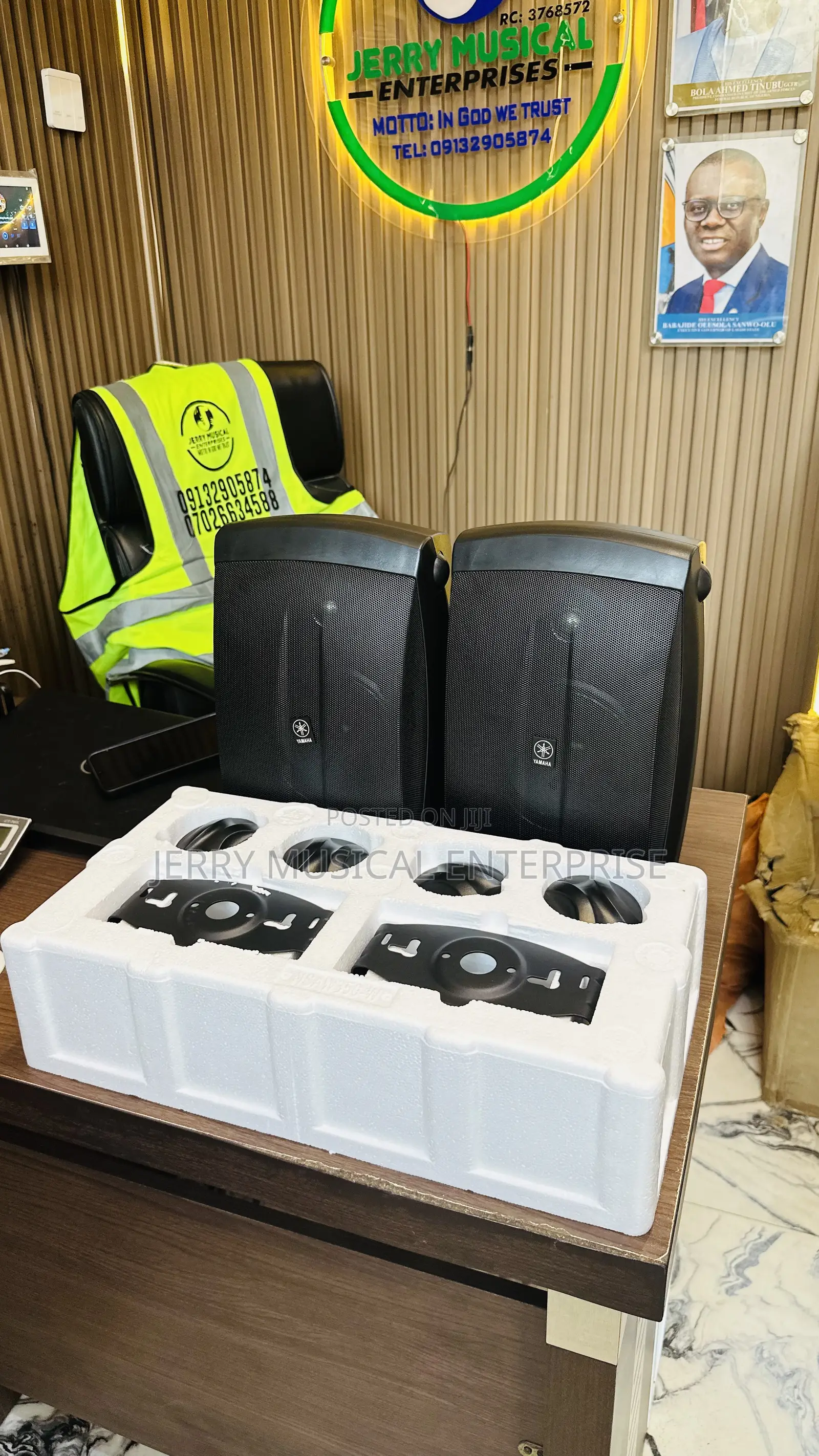 Professional Hanging Speakers For Hall Bar Restaurant Etc