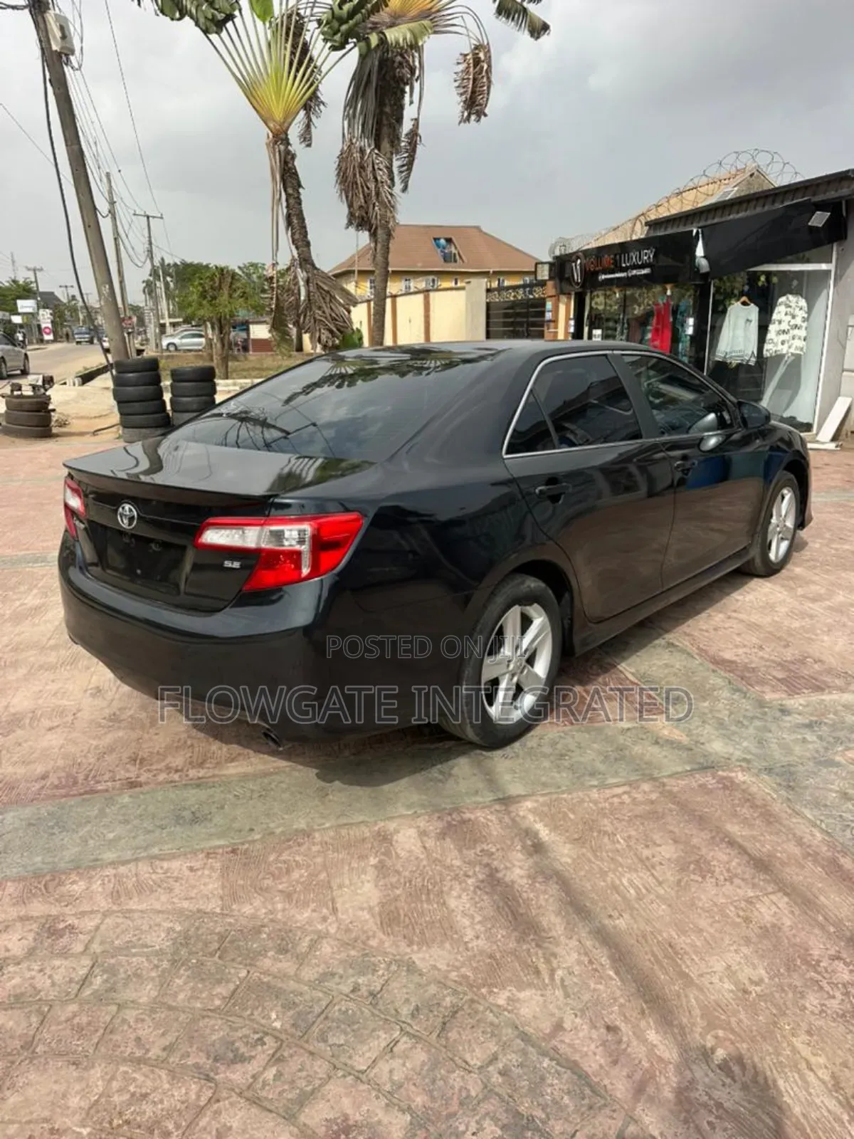 Toyota Camry SE 4dr Sedan (2.5L 4cyl 6A) 2012 Blue