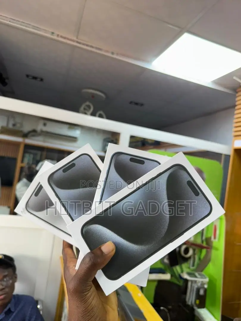 New Apple iPhone 15 Pro Max 256 GB
