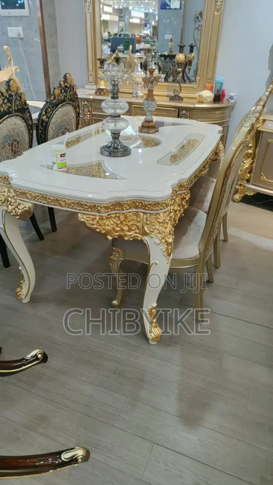 Royal Dining Sets Animals Leg