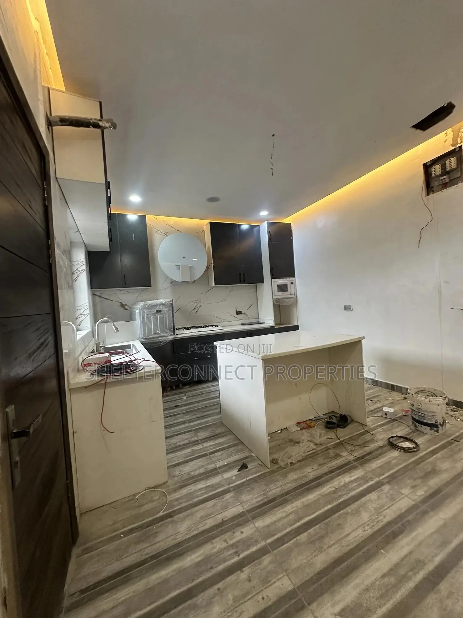 6bdrm Duplex in Lekki Phase 1 for sale