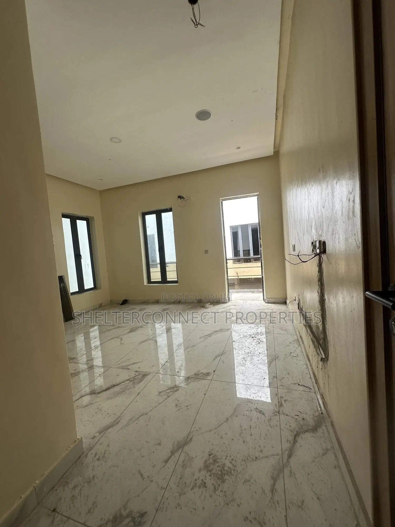 6bdrm Duplex in Lekki Phase 1 for sale