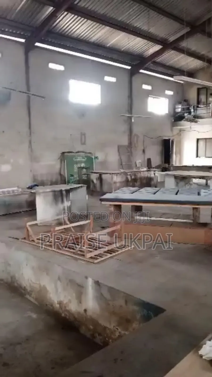 Warehouse for Sale in Adeba