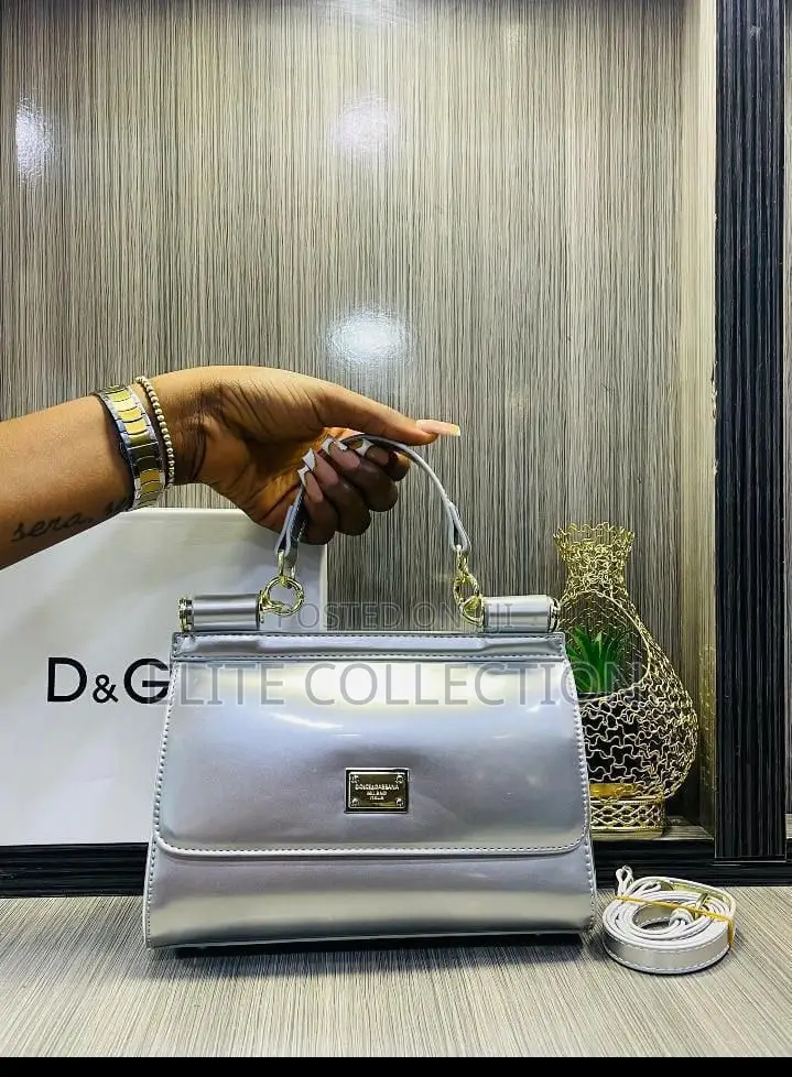 Quality D G Comes In All Colours Boxed