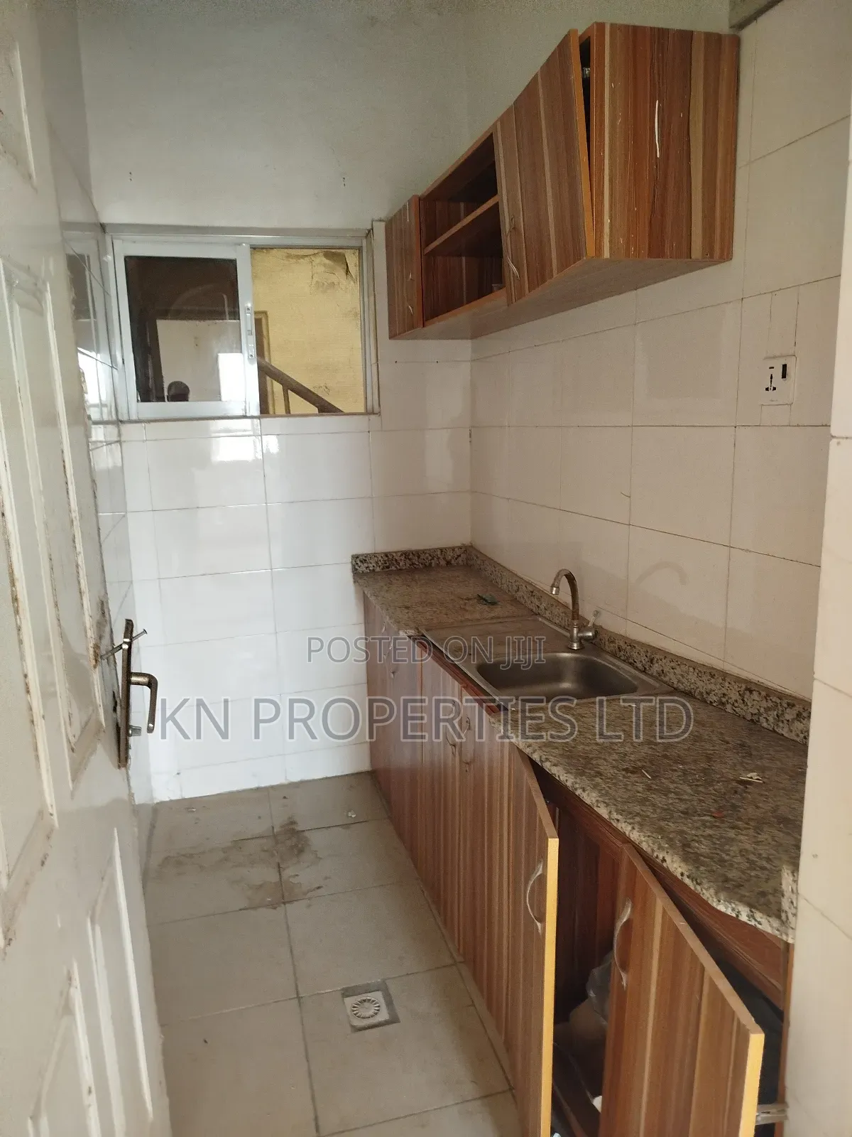 Studio Apartment in Self-Contained, Wuye for rent